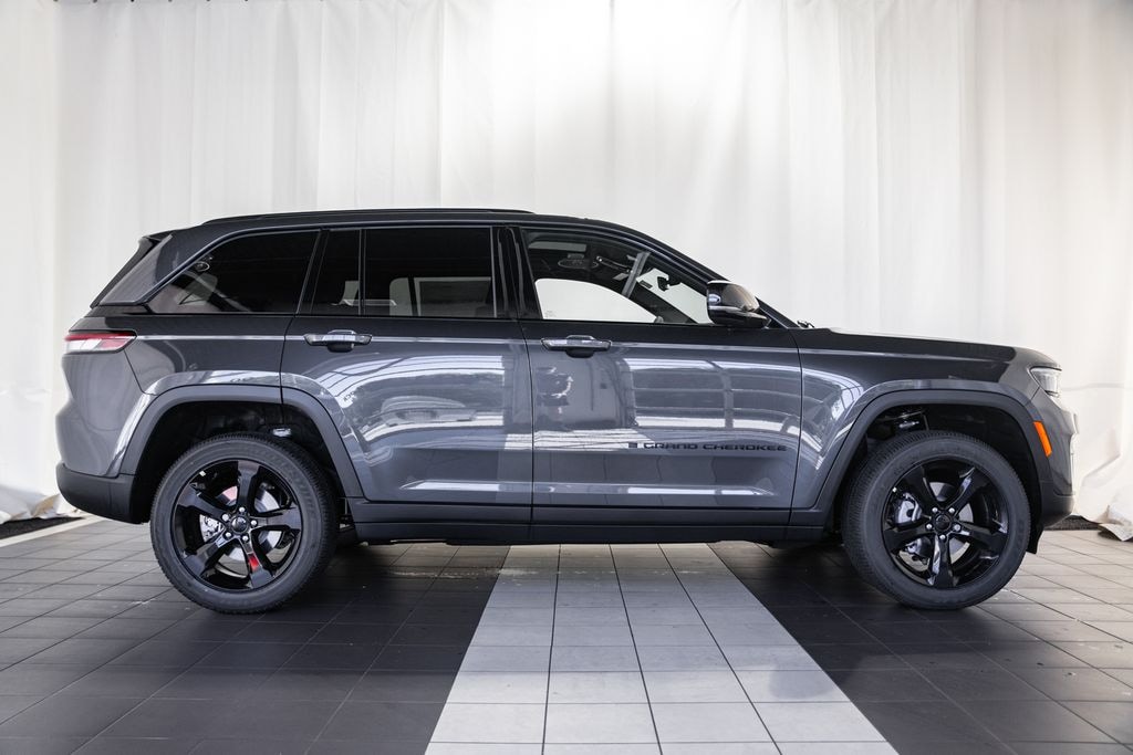 New 2025 Jeep Grand Cherokee Altitude X Sport Utility