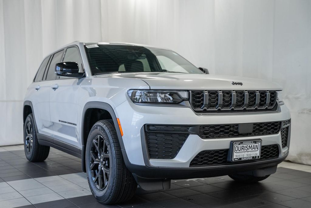 2026 Jeep Grand Cherokee Altitude Sport Utility
