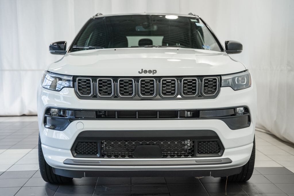 Certified 2025 Jeep Compass Limited SUV