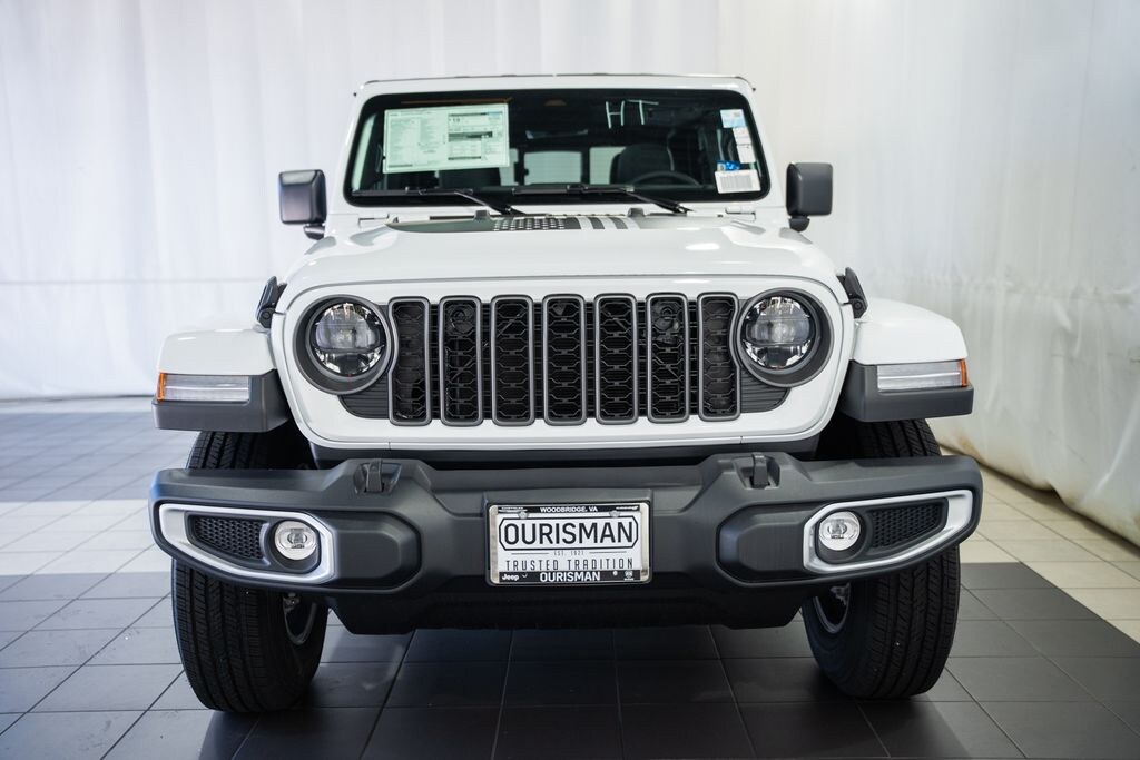 New 2026 Jeep Gladiator Sport S Pickup