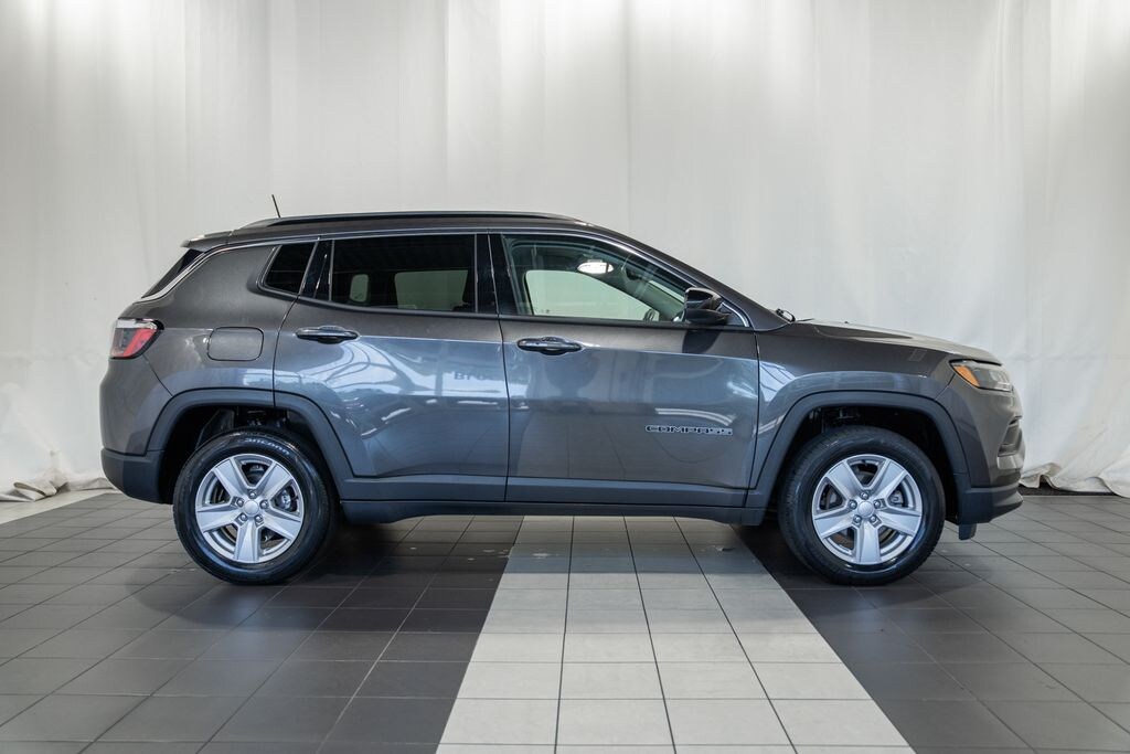 Certified 2022 Jeep Compass Latitude SUV