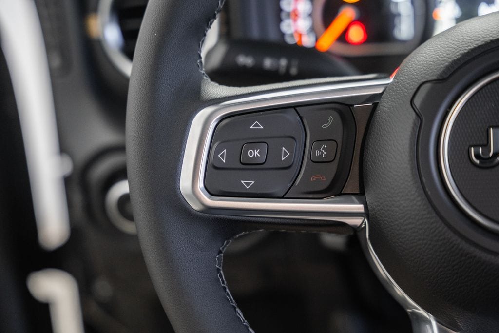2026 Jeep Wrangler 4-Door Sahara - Photo 31