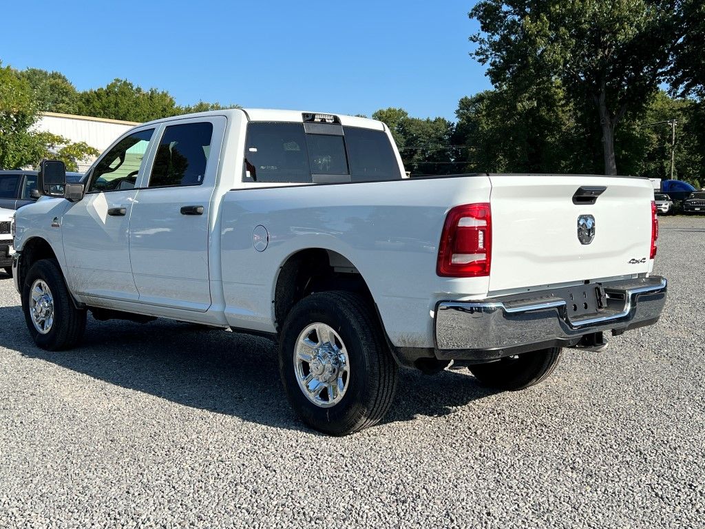 2024 Ram 2500 Tradesman photo 3