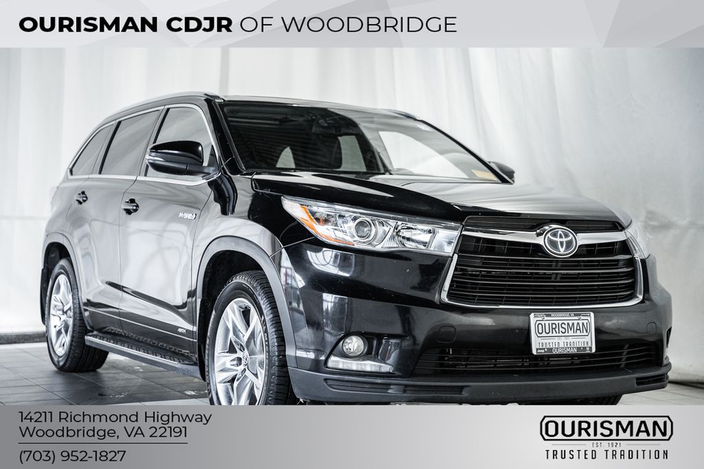2016 Toyota Highlander Limited Platinum's photo