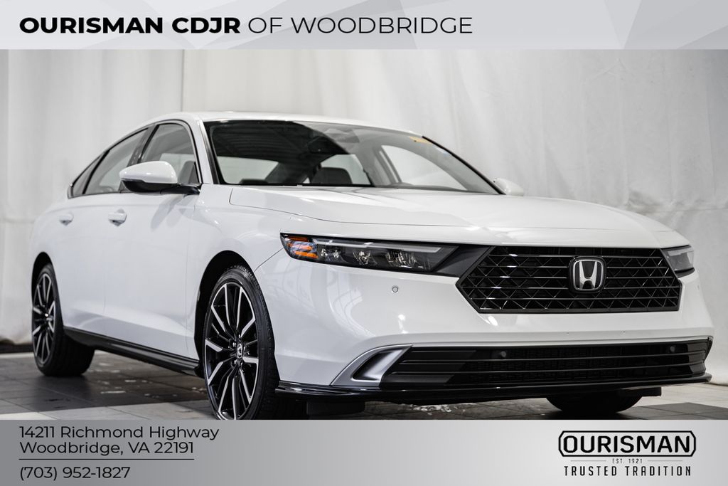 2025 Honda Accord Hybrid Touring's photo
