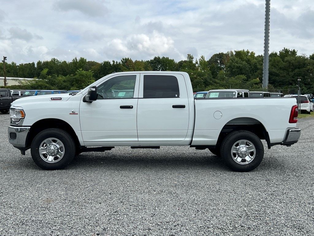 2024 Ram 2500 Tradesman photo 2