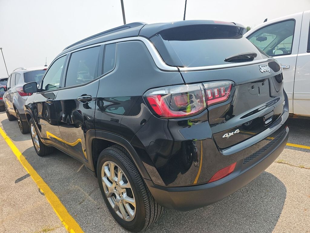 Used 2023 Jeep Compass Latitude Lux SUV
