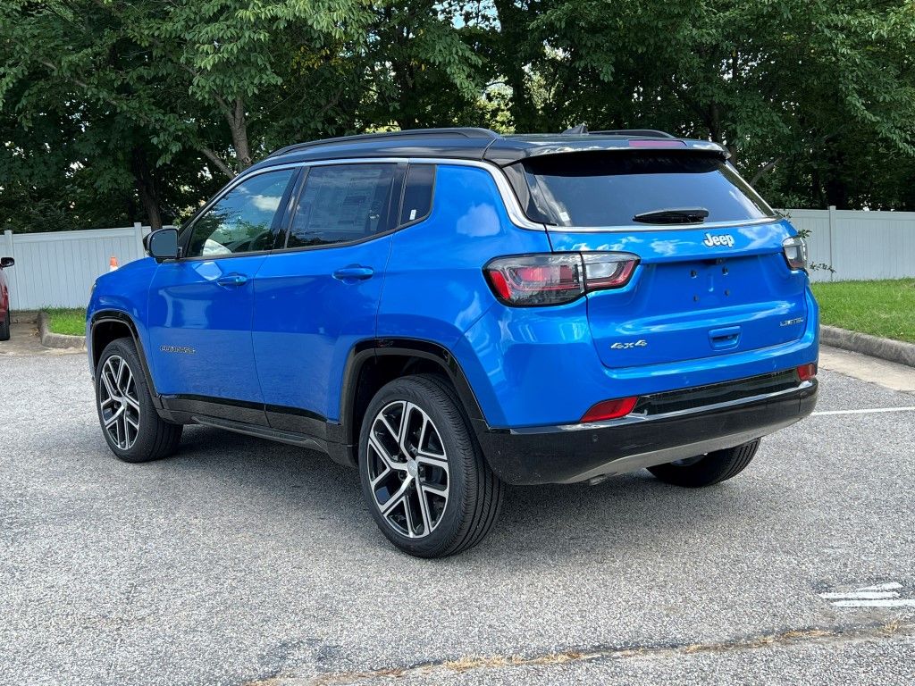 2024 Jeep Compass Limited photo 3