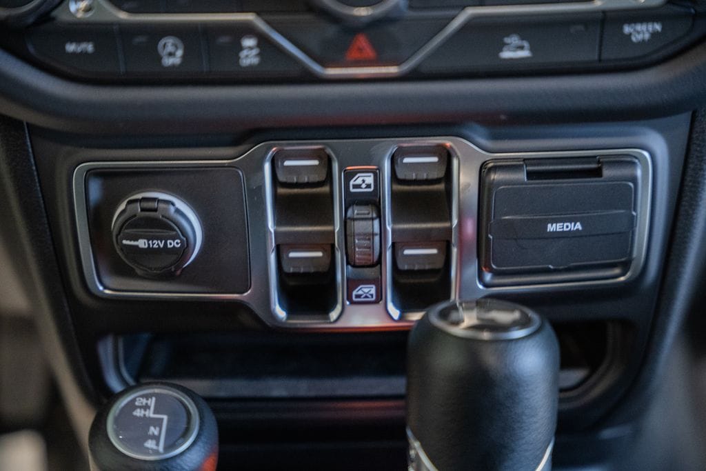 2026 Jeep Wrangler 4-Door Sahara - Photo 23