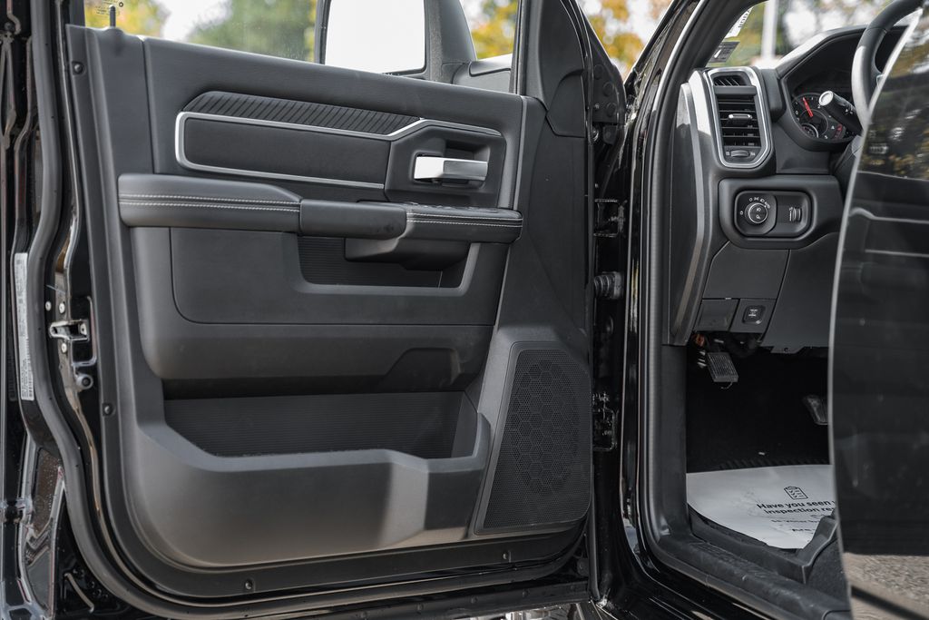 2026 RAM 2500 Big Horn - Photo 39