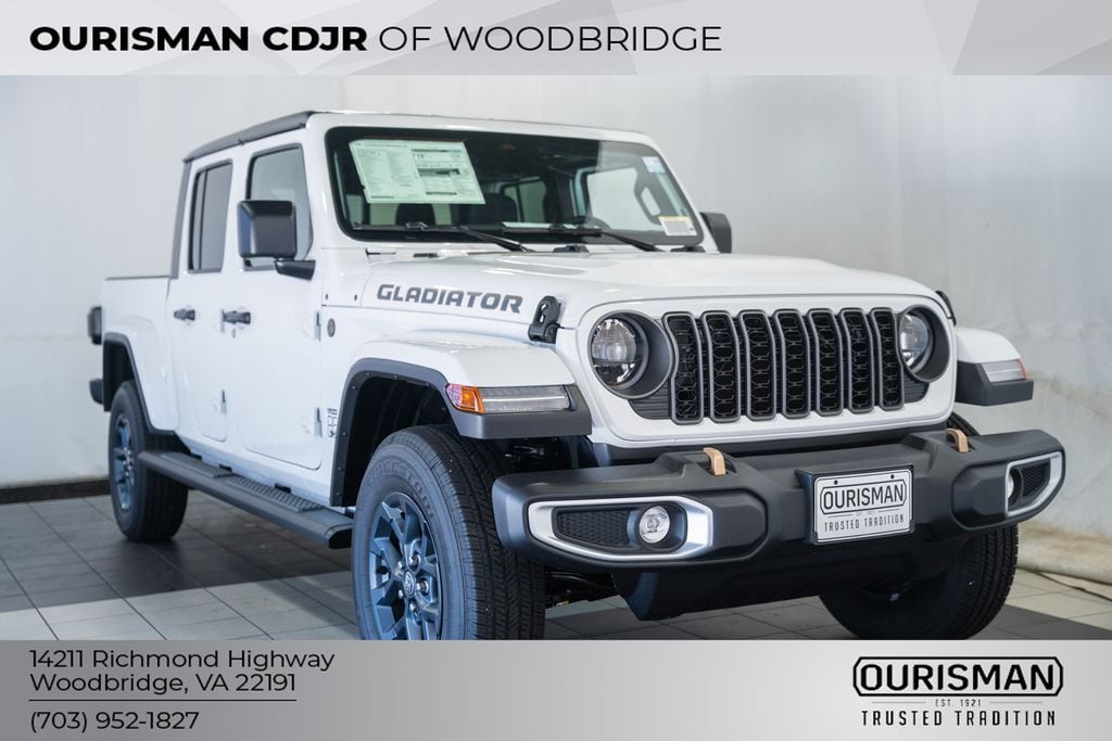 2026 Jeep Gladiator 85th Anniversary Edition Auto's photo
