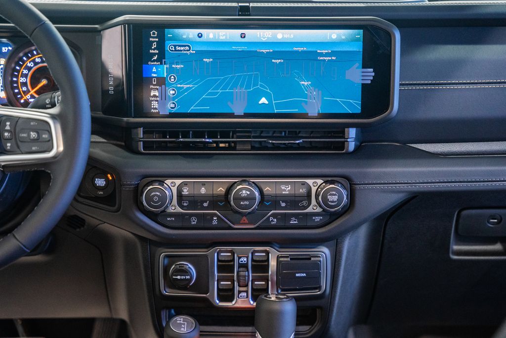 2026 Jeep Wrangler 4-Door Sahara - Photo 22