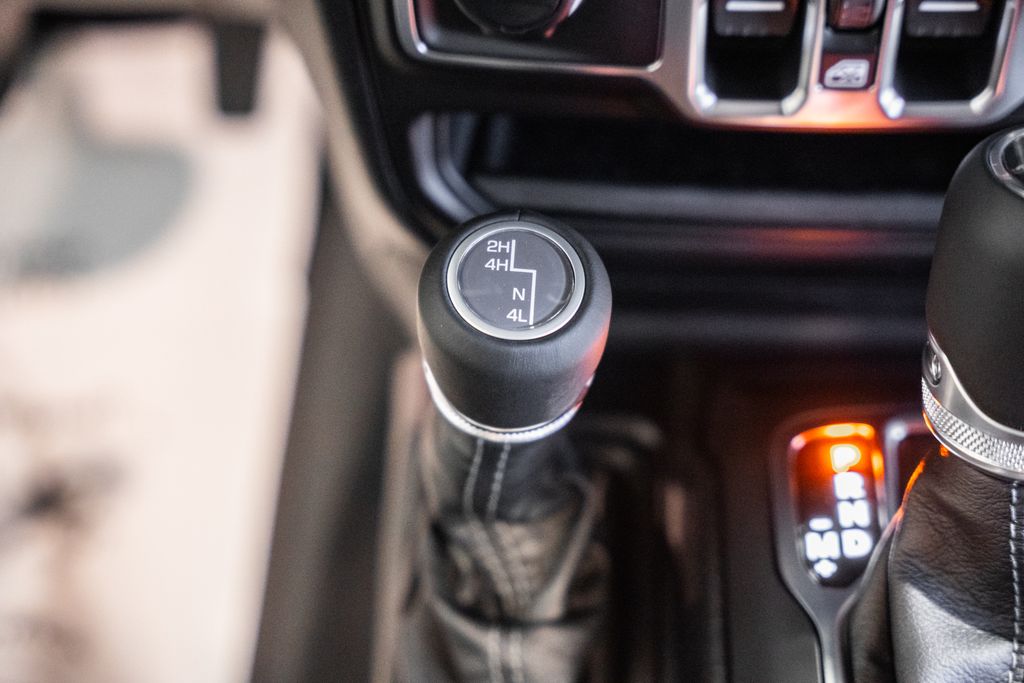 2026 Jeep Wrangler 4-Door Sahara - Photo 27