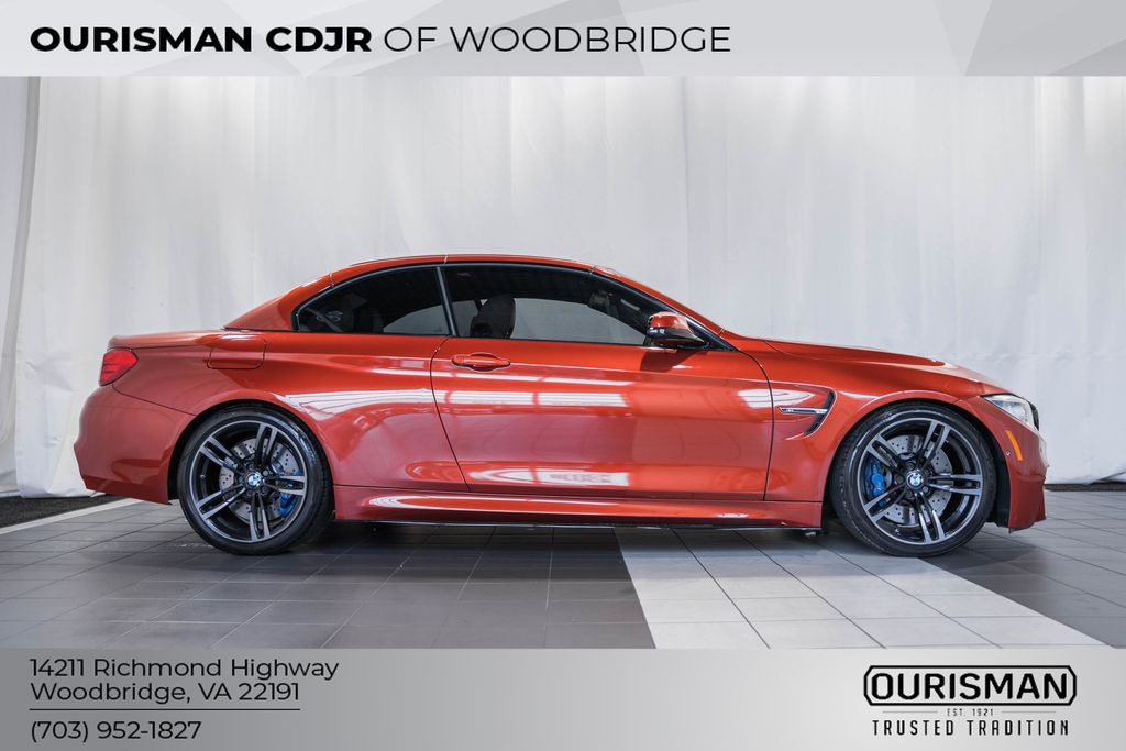 2015 Bmw M4 Convertible photo 3