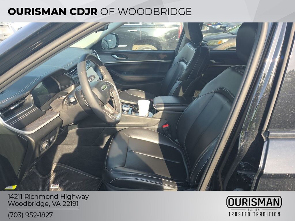 Used 2023 Jeep Grand Cherokee Limited SUV