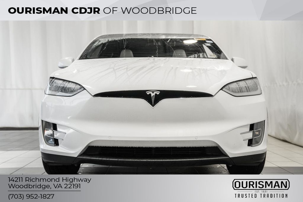 2018 Tesla Model X 75D photo 2