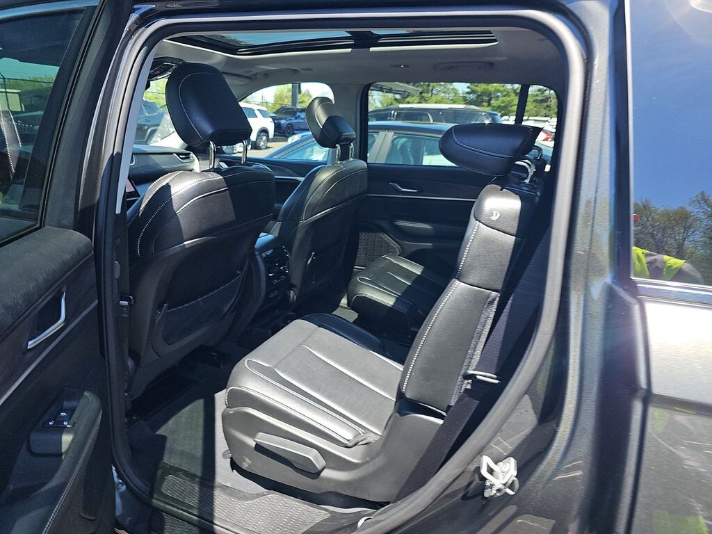 Used 2023 Jeep Grand Cherokee L Limited SUV
