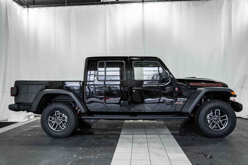 New 2026 Jeep Gladiator Mojave Pickup