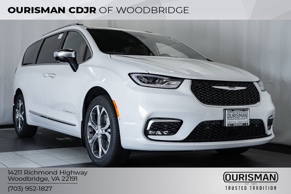 2026 Chrysler Pacifica Pinnacle AWD's photo