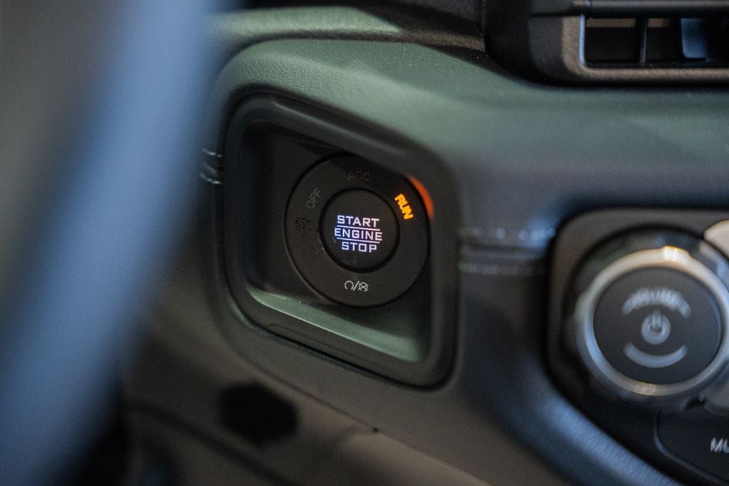 2026 Jeep Wrangler 4-Door Sahara - Photo 26