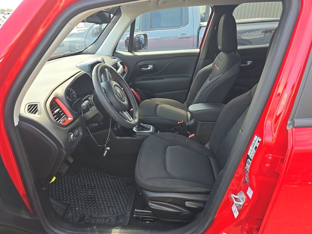 Used 2023 Jeep Renegade Trailhawk SUV