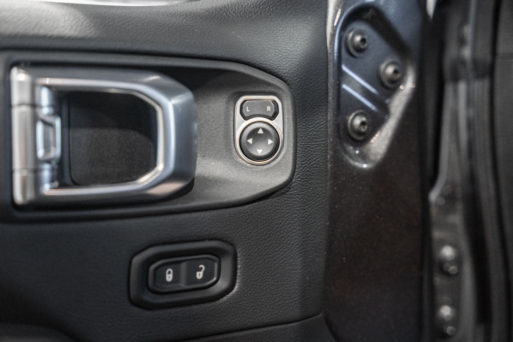 2026 Jeep Wrangler 4-Door Sahara - Photo 38