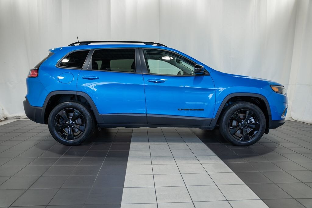 Certified 2023 Jeep Cherokee Altitude SUV