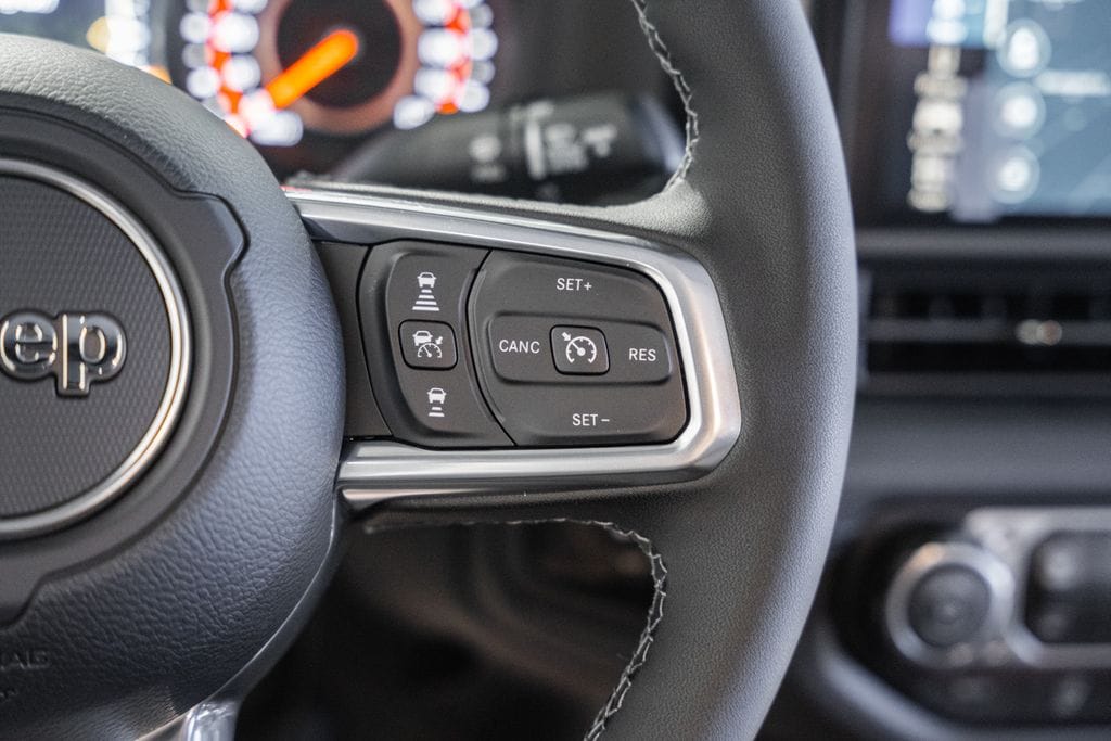 2026 Jeep Wrangler 4-Door Sahara - Photo 30
