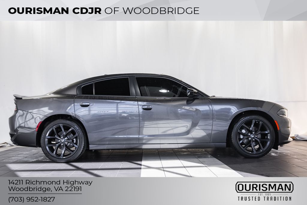 2023 Dodge Charger SXT photo 3