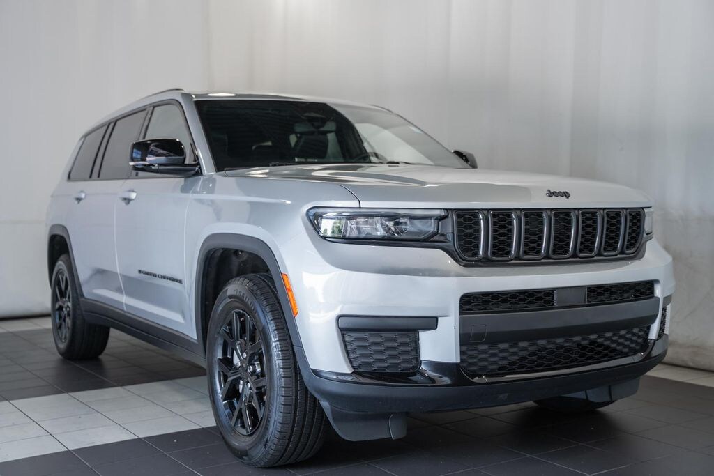 Used 2024 Jeep Grand Cherokee L Altitude SUV