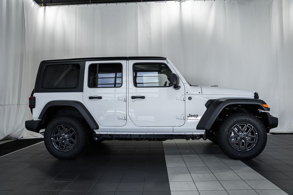 2025 Jeep Wrangler Sport photo 3
