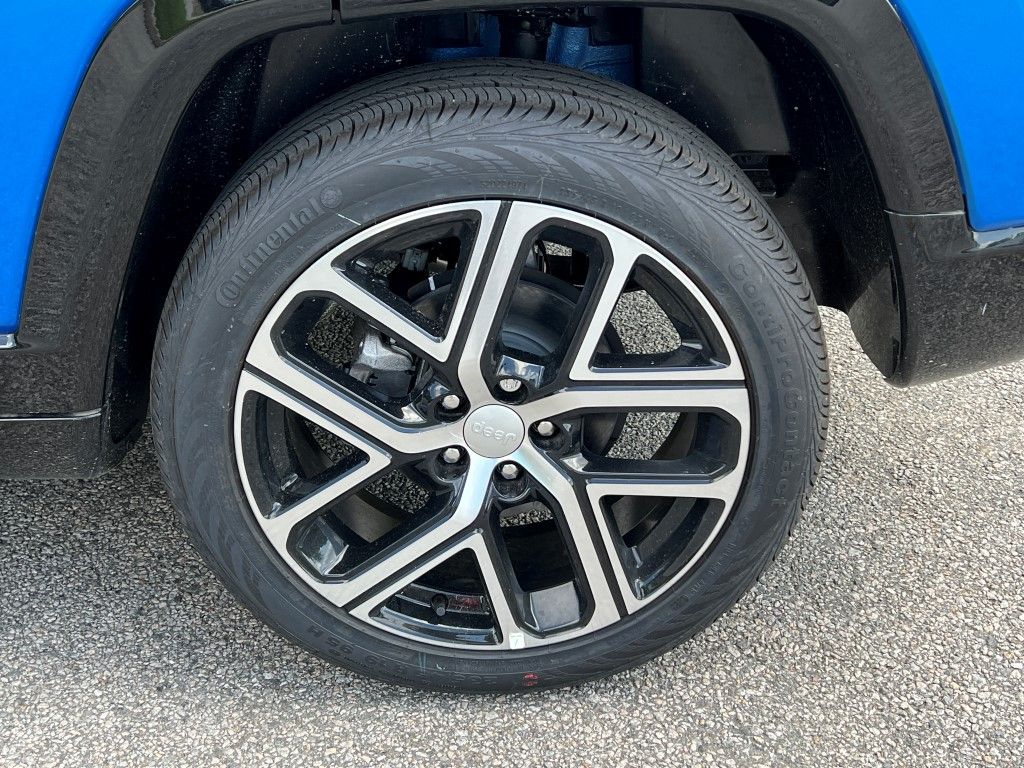 2024 Jeep Compass Limited photo 4