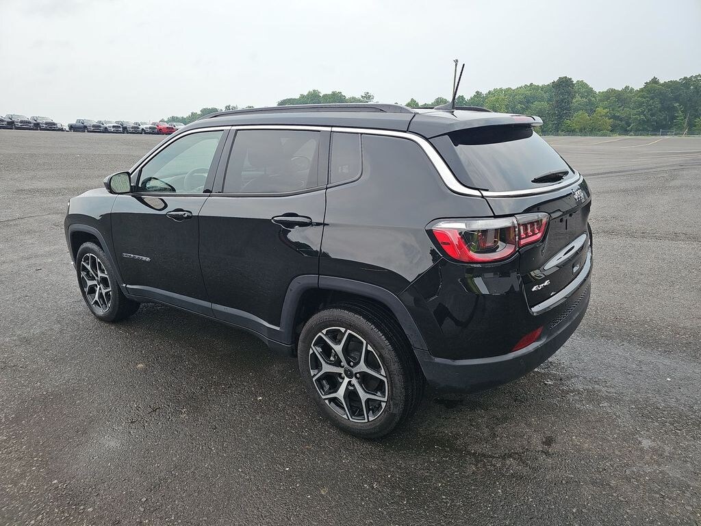 Used 2025 Jeep Compass Limited SUV