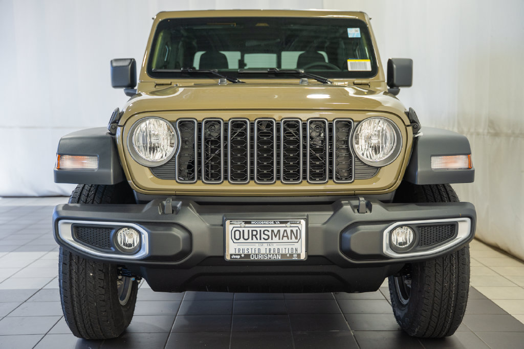 New 2027 Jeep Gladiator Sport S Pickup