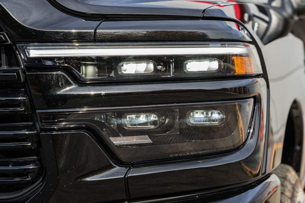 2026 RAM 2500 Laramie - Photo 13