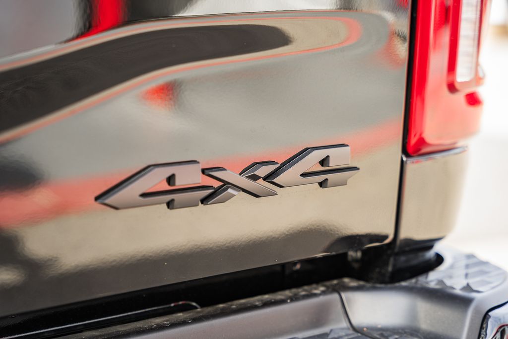 2026 RAM 2500 Laramie - Photo 10