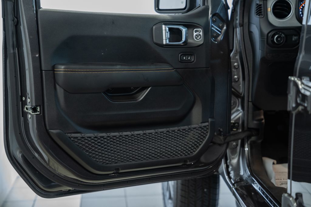 2026 Jeep Wrangler 4-Door Sahara - Photo 37