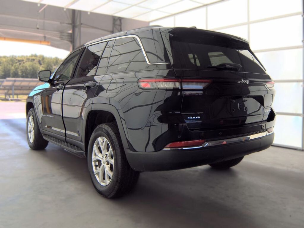 Used 2023 Jeep Grand Cherokee Limited SUV