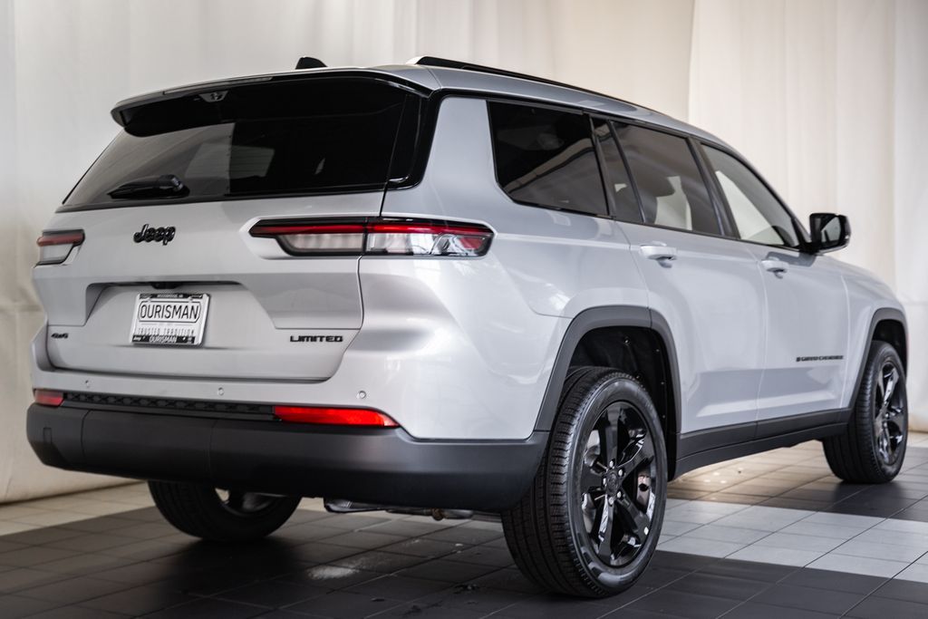 2025 Jeep Grand Cherokee Limited photo 4