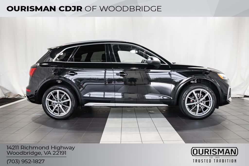2023 Audi SQ5 Premium Plus photo 3