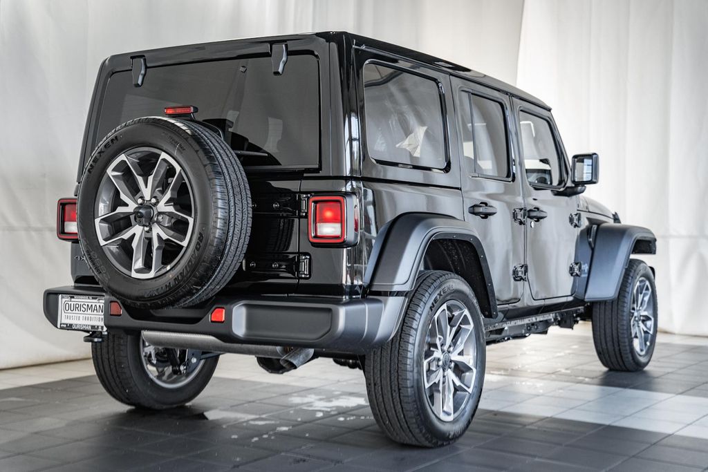 2025 Jeep Wrangler Sport S 4xe photo 4