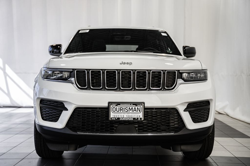 New 2025 Jeep Grand Cherokee LAREDO X 4X4 Sport Utility