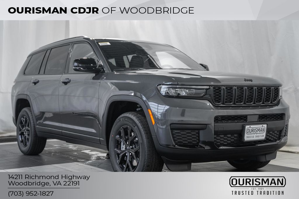2025 Jeep Grand Cherokee L Altitude's photo
