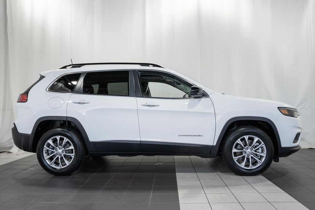 Certified 2022 Jeep Cherokee Latitude Lux SUV