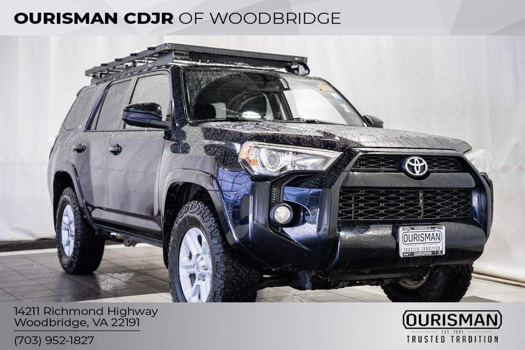 2016 Toyota 4Runner SR5's photo