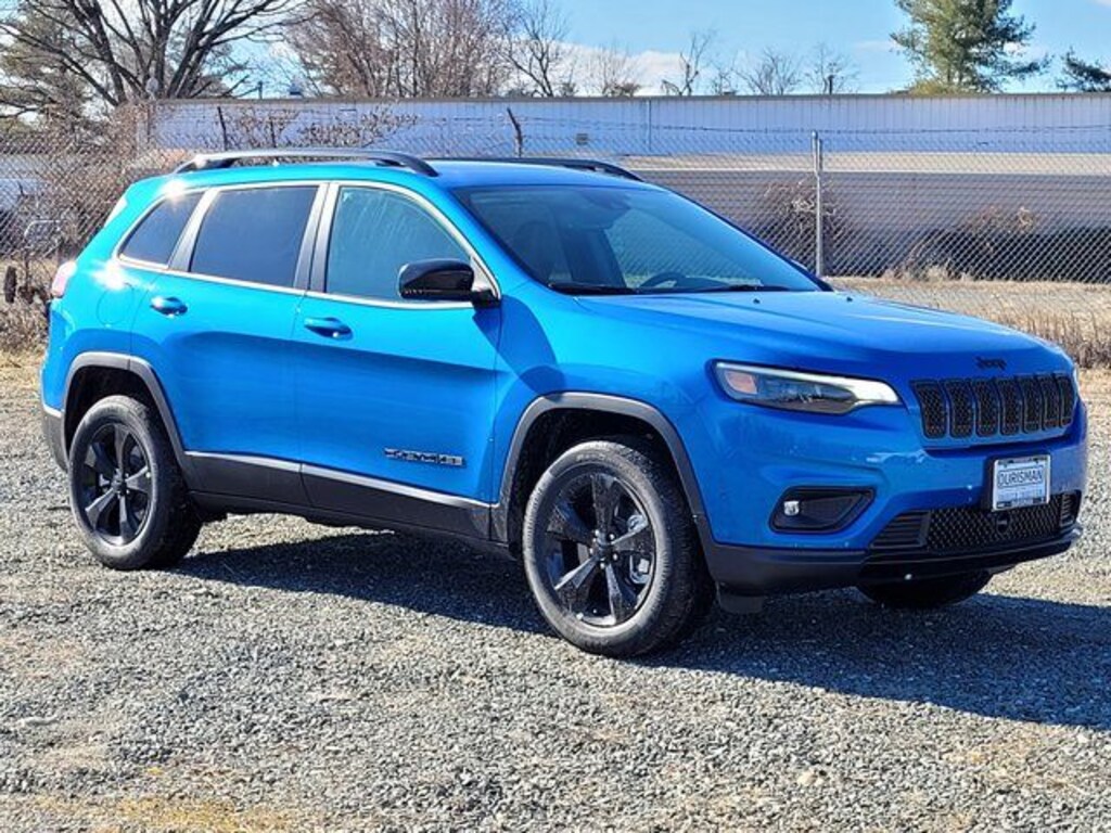 Used 2023 Jeep Cherokee Altitude SUV