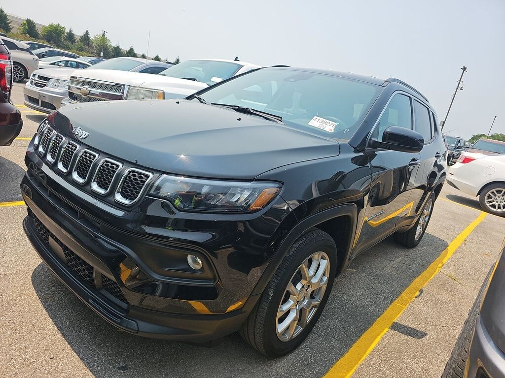 Used 2023 Jeep Compass Latitude Lux SUV