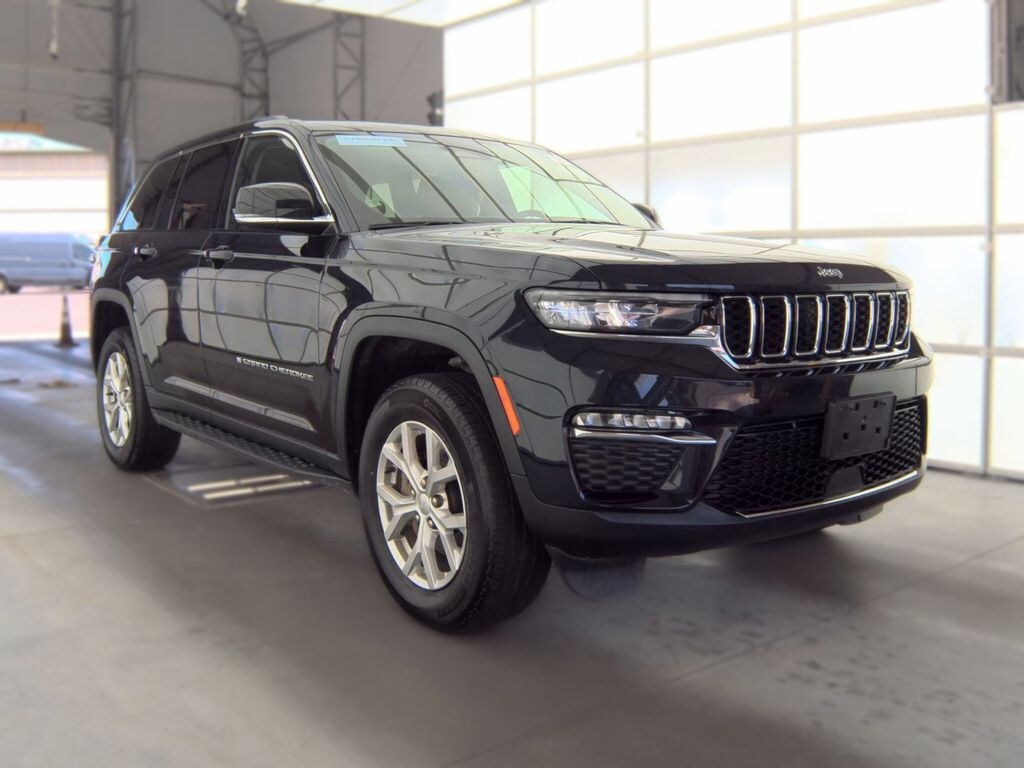Used 2023 Jeep Grand Cherokee Limited SUV