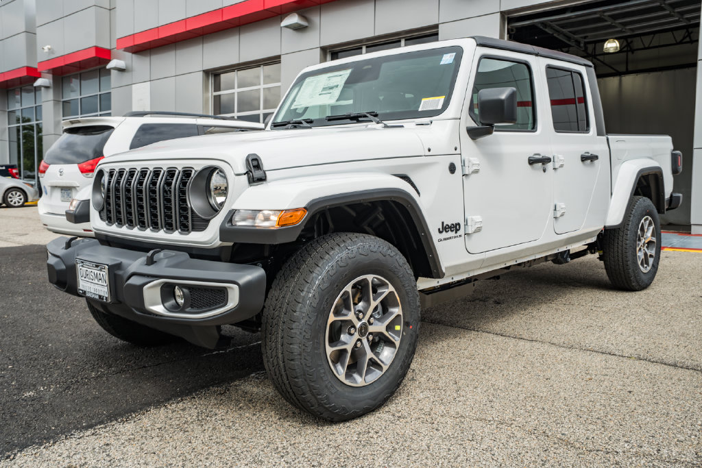 New 2027 Jeep Gladiator Sport S Pickup