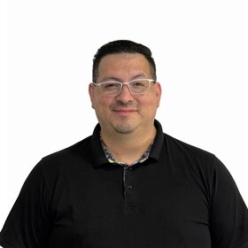 Staff member Ivan Funes from ID_1511c9